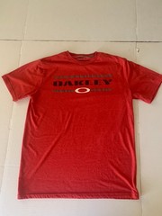 Oakley T Shirt red large used mens