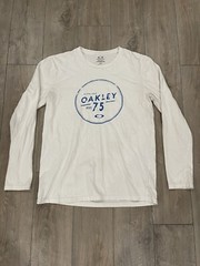Oakley Men’s Small Long Sleeve T-Shirt White Blue Surf Outdoor Skateboard Beach