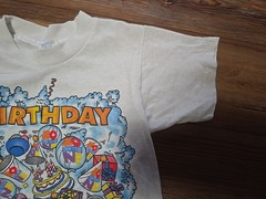 Vtg 90s Discovery Zone Birthday Shirt XS Funny Cartoon Grunge Vintage T-shirt