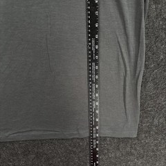 Unbound Merino Shirt Men’s Large Gray V-Neck 100% Merino Wool Lightweight