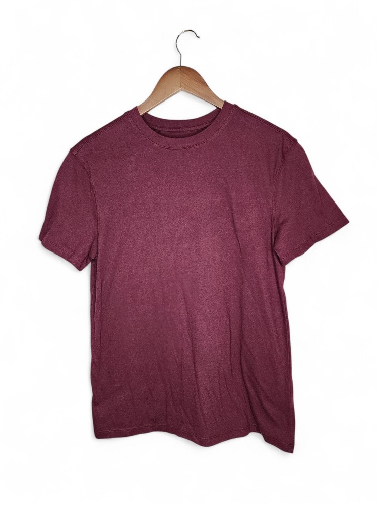 Goodfellow & Co Short Sleeve Every Wear Tee in Maroon Size M