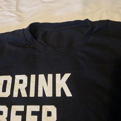 Men’s L Black Drink Beer Watch Football Graphic Print Crew Neck Short Sleeve Tee