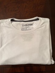 Volcom White T-Shirt SMALL New Without Tag Logo on Sleeve