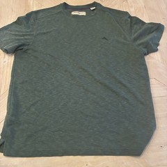 Tommy Bahama Men’s Lot of 2 Solid Knit T-Shirts L/G Blue V-Neck Green Crew