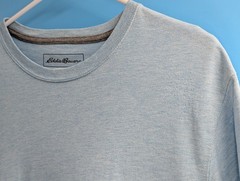 Eddie Bauer Men’s Short Slv. Legend Wash T-shirt Lt. Blue Heather Size Med. GUC