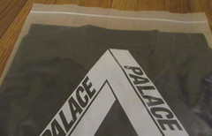 Palace Porter Logo Tee T-Shirt Size Medium Black Yoshida & Co Palace Skateboards