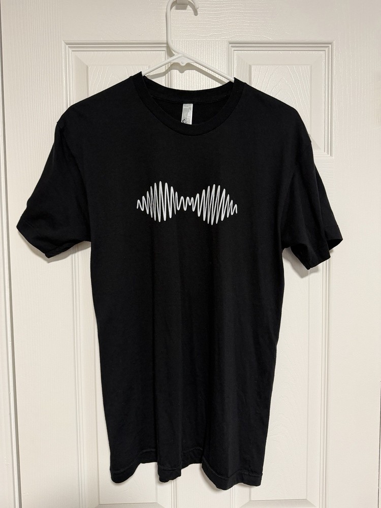 Arctic Monkeys Tour Shirt 2014 AM Album Tee Black Wave Graphic Size Medium