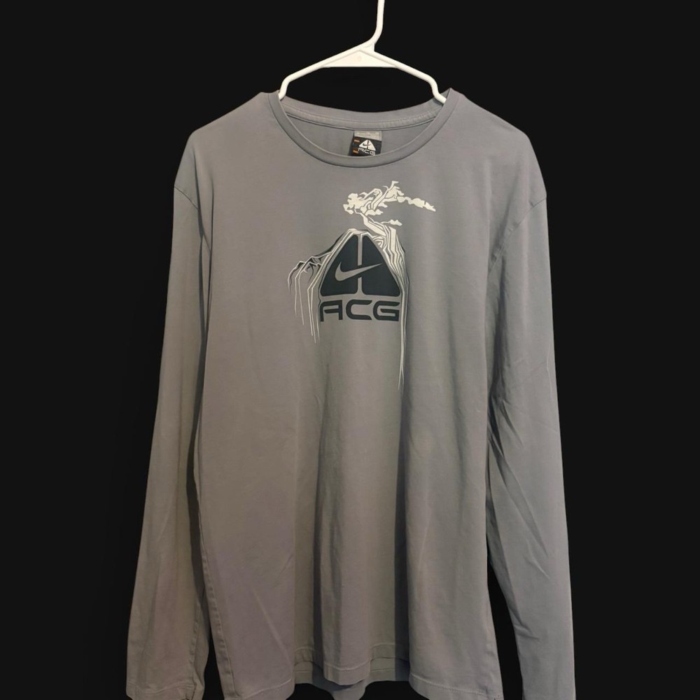 Nike Acg Gray Mountain Spell out Graphic Long Sleeve Shirt Men’s XL