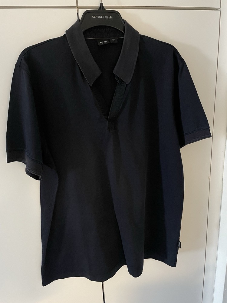 Hugo Boss Collar V-neck XXL(runs small) Navy T-shirt