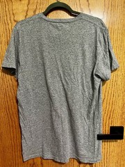 Hollister Must-Have Collection Gray Cotton Knit V-Neck Logo Men’s T-Shirt Size M