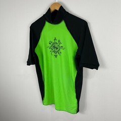 VINTAGE Waves Australia Swim Shirt Mens Size XL Green Black Short Sleeve 5919