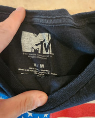 MTV Music Television American Flag Logo T-Shirt – Men’s Medium
