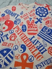 Vintage 80s All Over Print Peace Love Not War T-Shirt Lrg AOP Single Stitch RARE