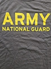 OFFICIAL ARMY NATIONAL GAURD T SHIRT Size LARGE Hanes Brand