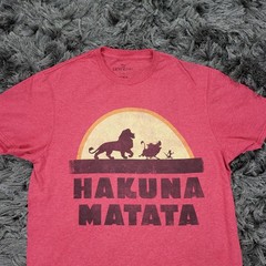 Disney Lion King Hakuna Matata Shirt Mens Medium Red Simba Pumbaa Timon Logo Tee