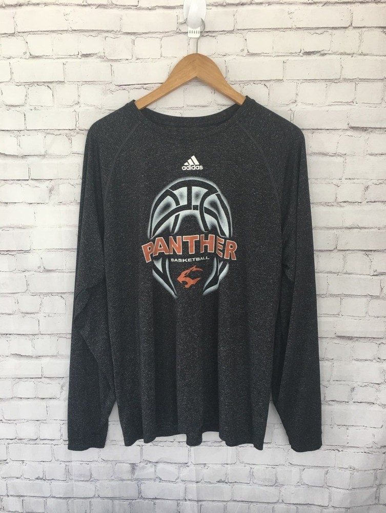 Adidas men’s graphic long sleeve tee siz
