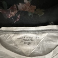 Tommy Hilfiger Men’s White Hilfiger 85 Logo Graphic Crew Neck T-Shirt L