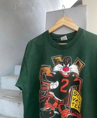 Vintage 90s Sylvester Looney Tunes T-Shirt