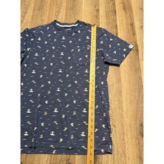 Free Planet T-Shirt Mens Small Blue Surf Print Pocket Crew Neck Casual Excellent