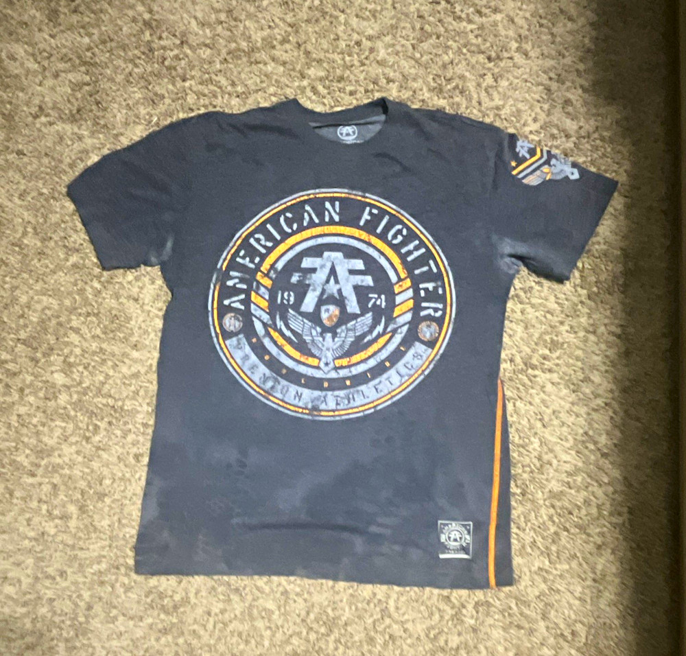 American Fighter Men’s L Black Crew Neck Short Sleeve Graphic Logo Knit Tee