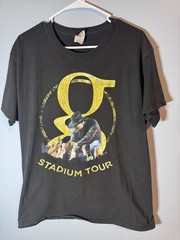 GARTH BROOKS NEW OFFICIAL ADULT MEN’S (LARGE) STADIUM TOUR CONCERT T-SHIRT 2022