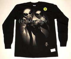 ALIEN VISITORS-Liquid Blue Roswell UFO 2 sided Glow Lng Sleeve T Shirt L XL only