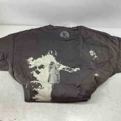 Metro Boomin Heroes & Villains 2022 Tour T-Shirt Gray Adult Medium