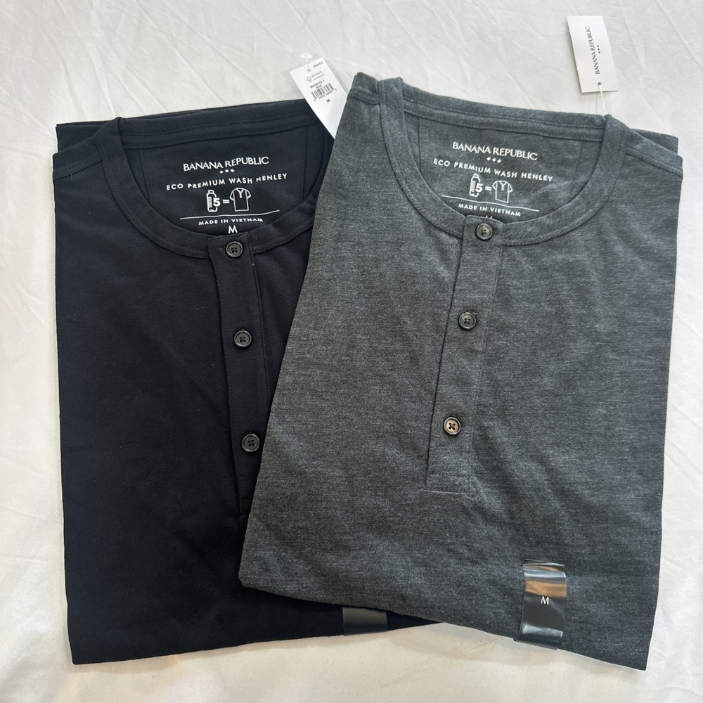 (2) Banana Republic Men Sz M Prem. Wash Henley Short Sleeve Black & Grey T-Shirt