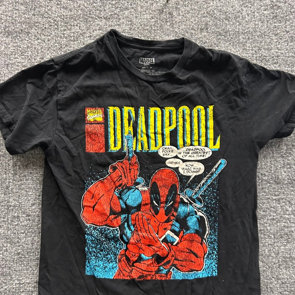 Marvel T-Shirt Mens Size Small Black Deadpool Comic Graphic Print Short Sleeve