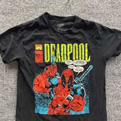Marvel T-Shirt Mens Size Small Black Deadpool Comic Graphic Print Short Sleeve