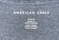 LOT OF 3 AMERICAN EAGLE MENS T-SHIRTS, 1 V-NECK/ 1 CREW NECK/ 1 POLO SIZE MEDIUM