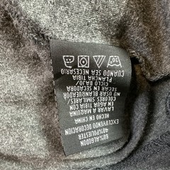 Beautiful Giant XL Gray T Shirt Tribal Pocket