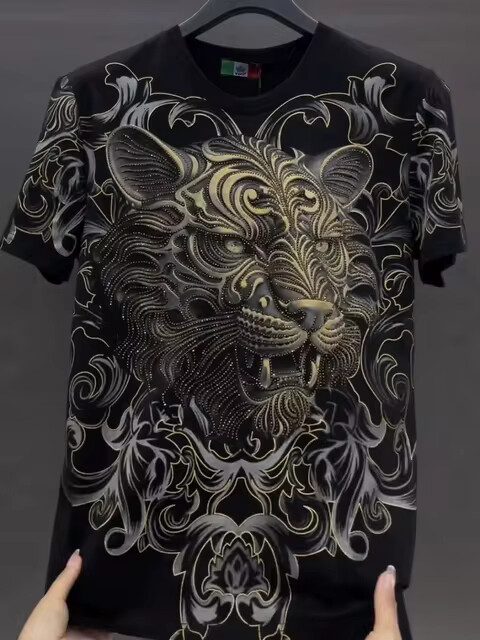 New Fashion Trend Lion Hot Diamonds Rhinestones Black Summer Luxury Men T-Shirt