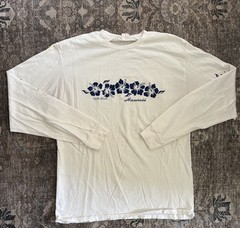 North Shore Hawaii Blue and White Flower long sleeve large Hanes shirt