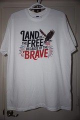 Land of the Free, Gildan-unisex T shirt, (Size L)