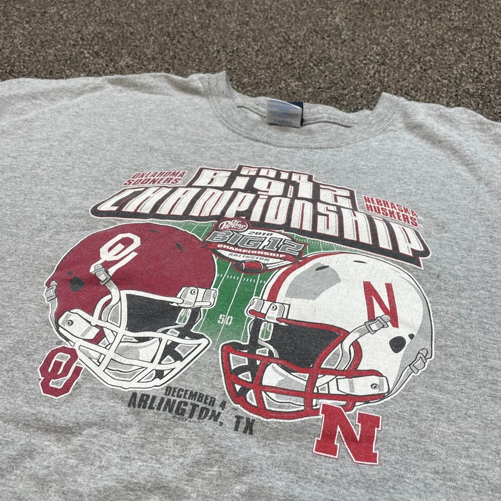 Step Ahead 2010 Big 12 Championship Oklahoma vs Nebraska T-Shirt Gray 2XL