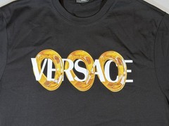 Versace Maxi Chain Logo Black T-shirt Men’s Size L Authentic