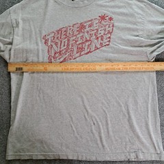 Nike T Shirt Mens Size 2XL Gray There Is No Finish Line Graphic Tee