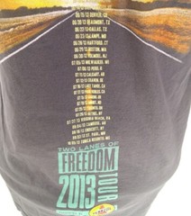 2013 Tim McGraw Tour Gray T-Shirt Two Lanes Of Freedom Adult Small