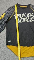 Trukfit multi-color long sleeve cotton “Truk da world” shirt men size Large
