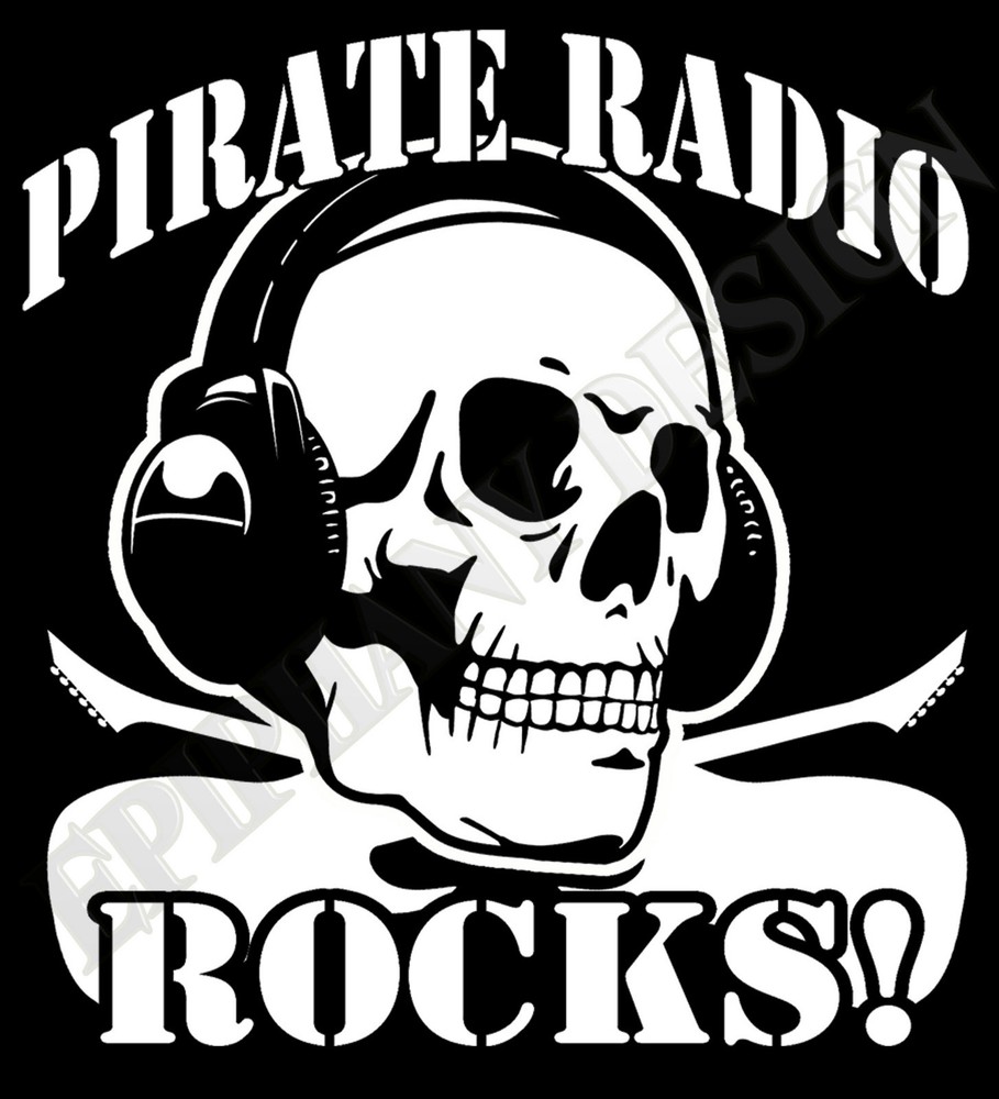 Pirate Radio T-Shirt Rocks Drum Bass DJ 60’S Caroline London Skull Headphones