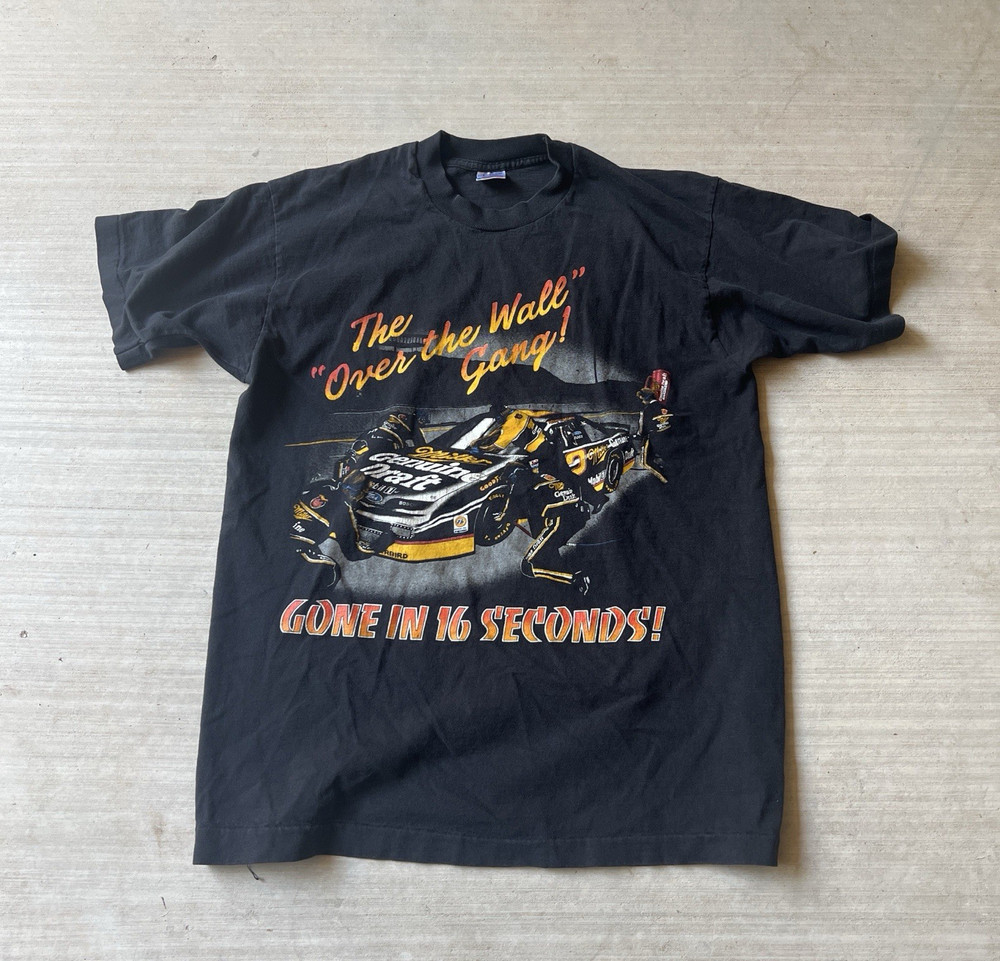 Vintage NASCAR Graphic Tee(Size: Large) Single stitched, sick graphic, no flaws!