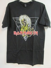 IRON MAIDEN OFFICIAL MERCH 22 KILLERS TRIANGLE BAND CONCERT MUSIC T-SHIRT MEDIUM