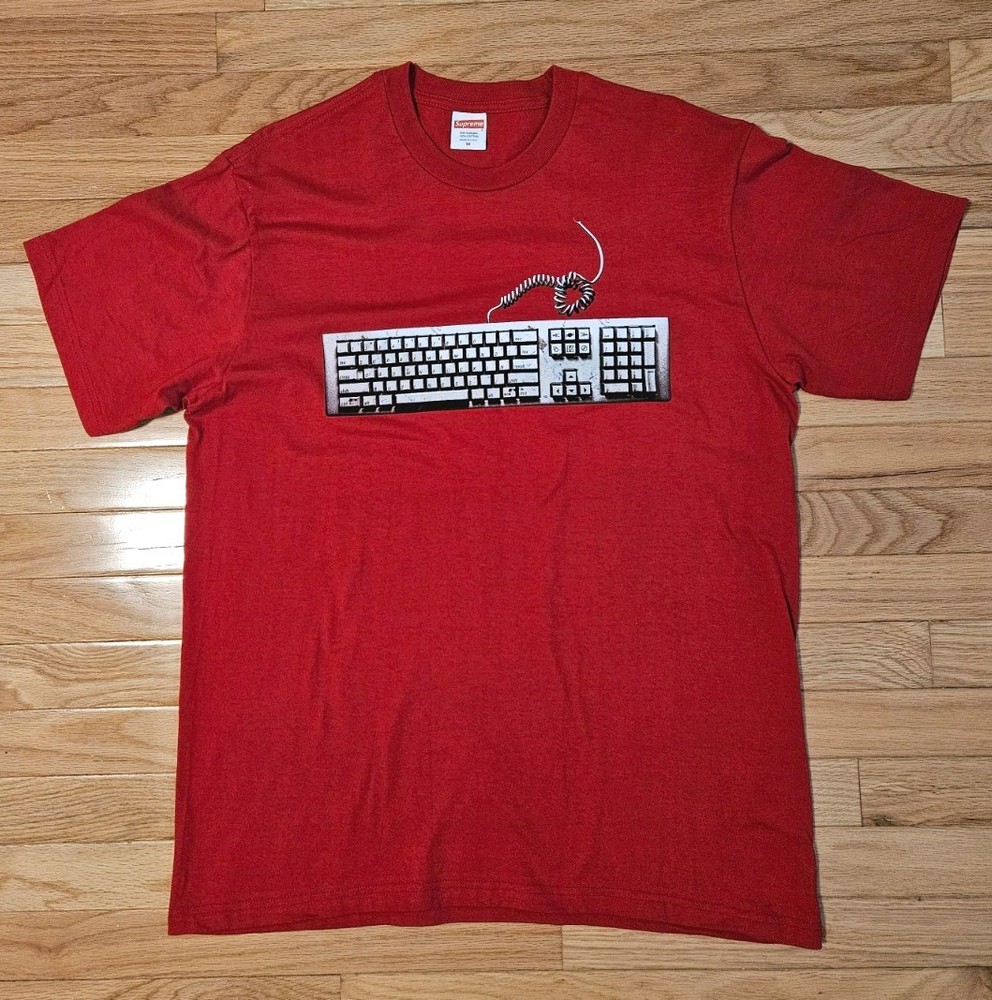 Supreme NWOT Red Keyboard Graphic T-Shirt Mens Size M Streetwear Tee 100% Cotton