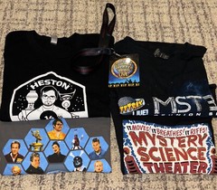 Mystery Science Theater 3000 T-Shirt Lot Unisex/Men Large 4pc + VIP Lanyard