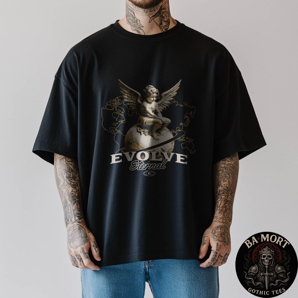 Vintage Evolve Eternal World Graphic Streetwear T-Shirt