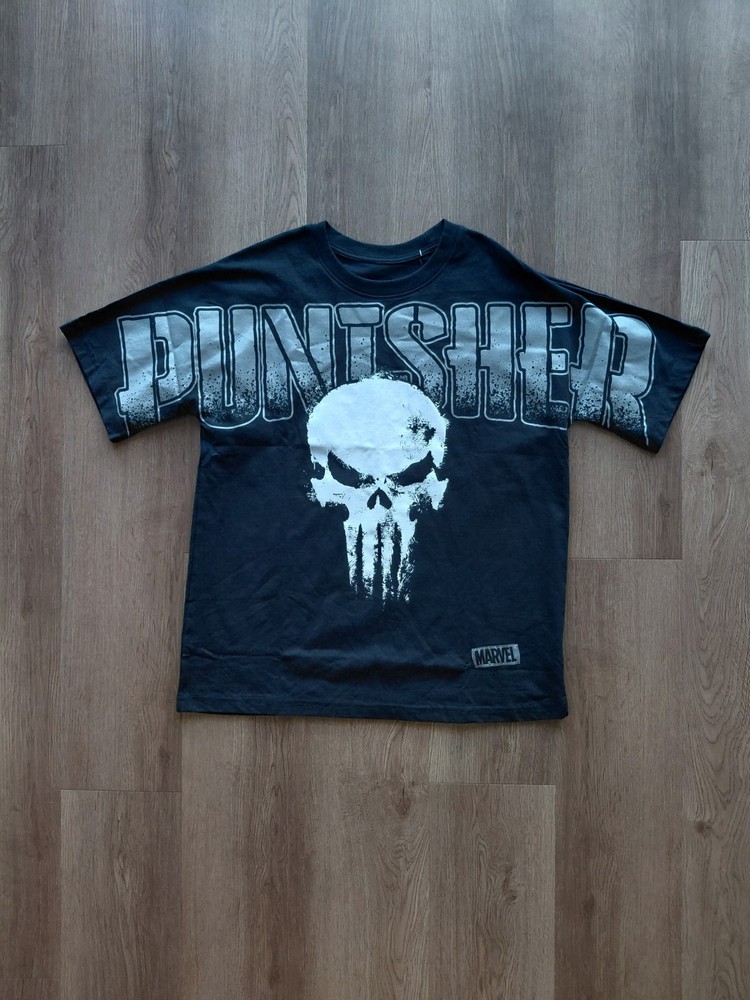 Marvel “The Punisher” Graphic T-Shirt | Uncommon Huge Y2K Print Men’s Small