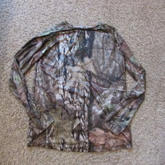 NWOT Mossy Oak Medium Stretch Poly Crew Neck Long Sleeve Shirt