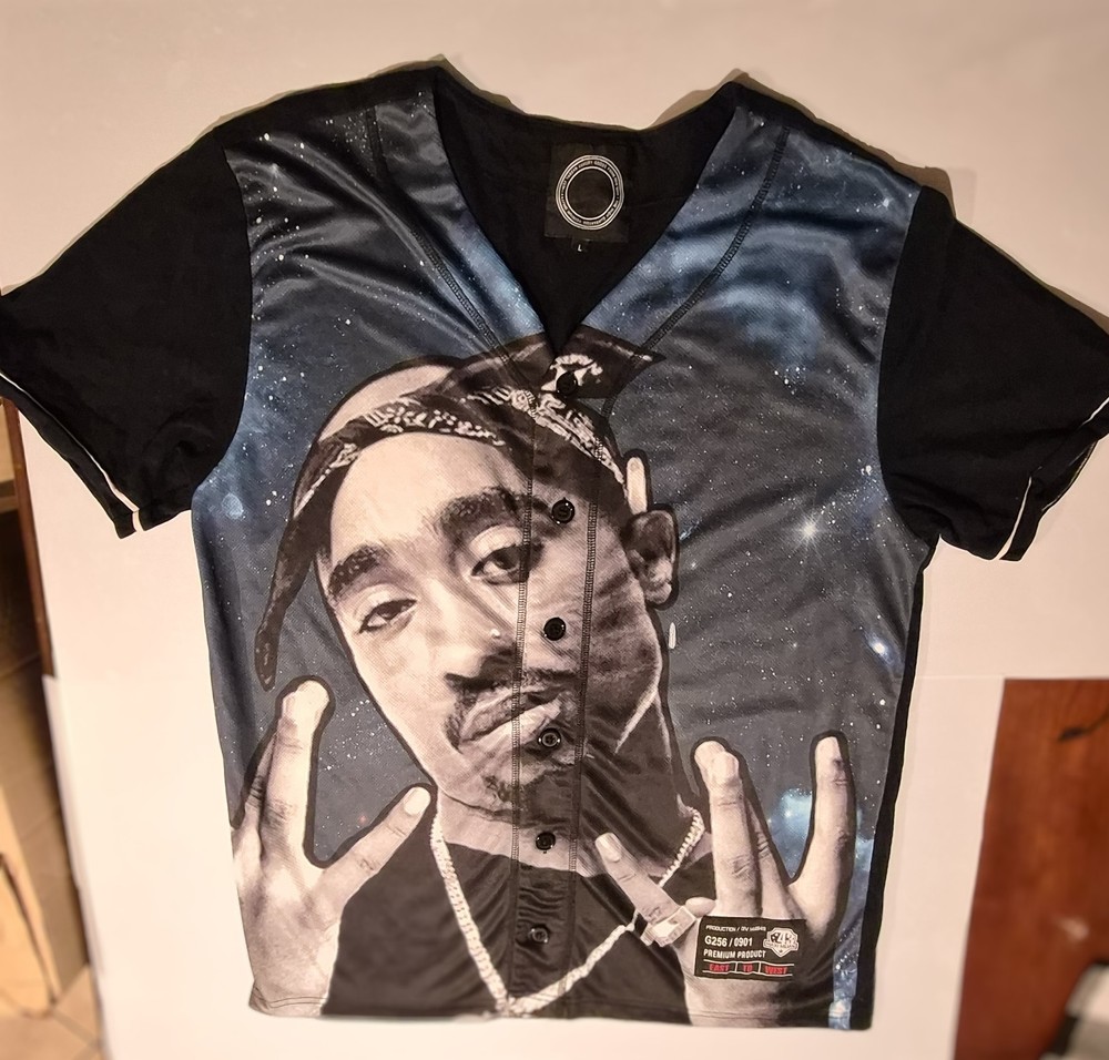 Maxi Milian Tupac 2Pac Shakur Galaxy Baseball Jersey Button Up Shirt Men’s Large