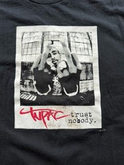 Tupac Shakur Graphic T-Shirt Adult L Large Casual Rap Hip Hop Trust Nobody